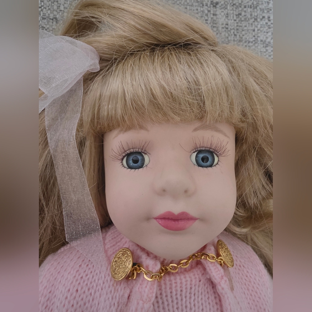 BK Co 50's Doll High Collection Genuine Porcelain Bobby Sox Poodle Skirt - Picture 9 of 9
